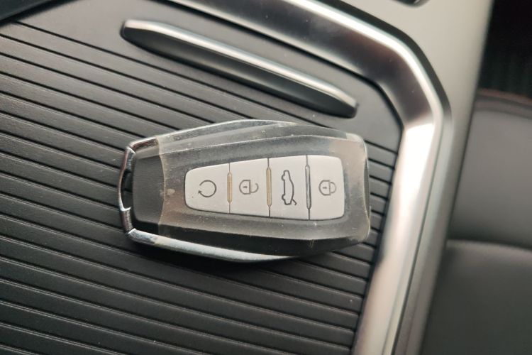 吉利汽车 豪越L 2024款 2.0T DCT旗舰型中控内饰11