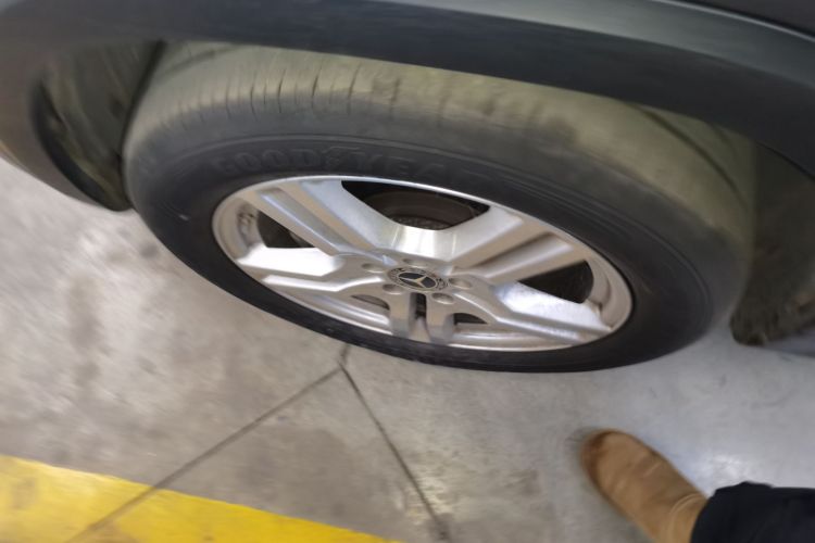 奔驰GLB 2021款 GLB 200 动感型车身外观6007