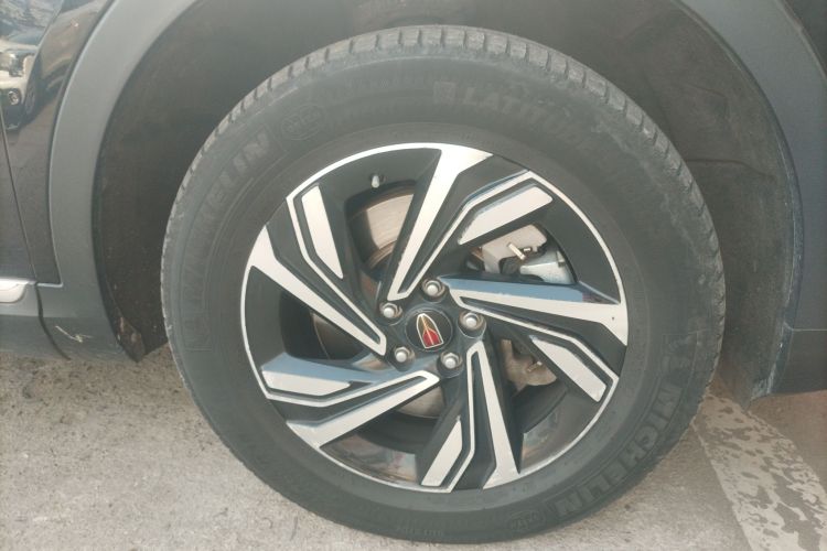 红旗HS5 2022款 改款 2.0T 智联旗享版车身外观10