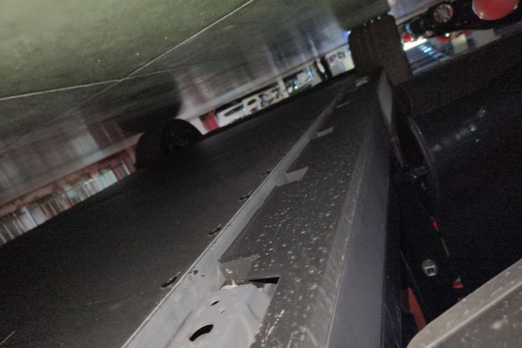 比亚迪 唐L 2025款 EV 670KM激光雷达尊享型局部细节9001