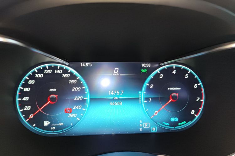 奔驰C级(进口) 2020款 改款 C 260 旅行轿车局部细节14