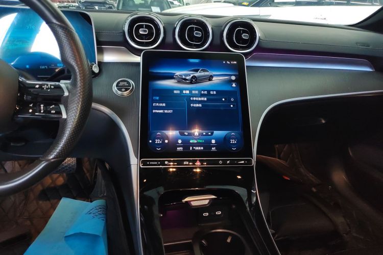奔驰C级 2022款 C 200 L 运动版中控内饰16