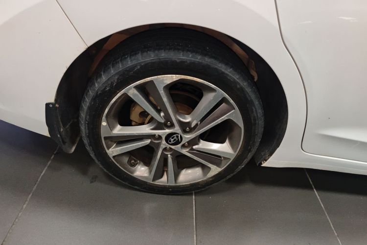 现代 领动 2016款 1.6L 自动智炫·精英型车身外观6008