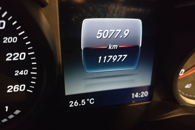 奔驰C级(进口) 2015款 C 200 旅行轿车中控内饰15