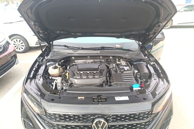 大众 帕萨特 2023款 改款 330TSI 星空精英版机舱底盘24