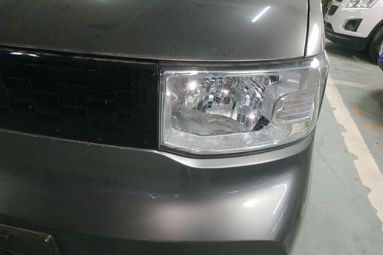 五菱汽车 宏光MINIEV 2020款 自在款 磷酸铁锂局部细节36