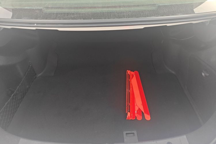 奔驰C级 2013款 C 180 经典型 Grand Edition局部细节23