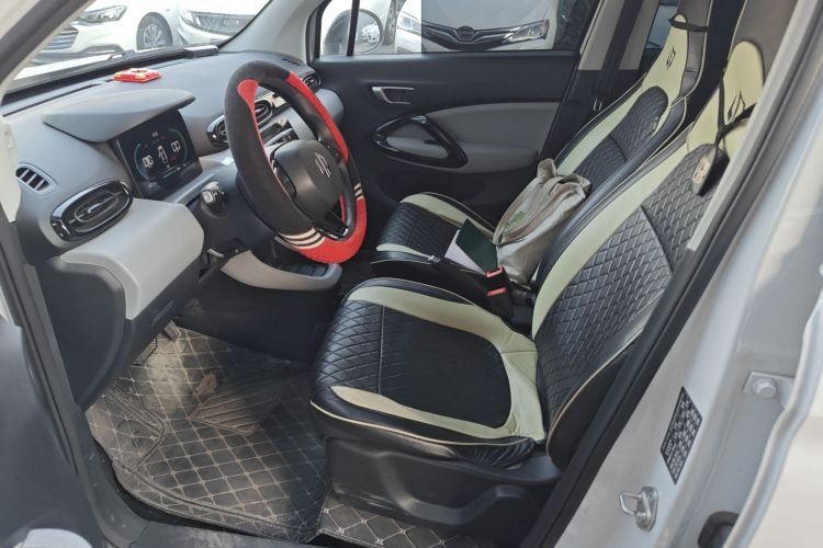 零跑汽车 零跑T03 2023款 200轻享版中控内饰19