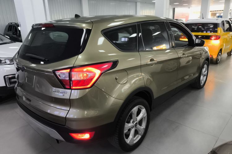 福特 翼虎 2017款 EcoBoost 180 两驱精翼型车身外观7