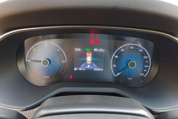 红旗E-QM5 2023款 改款 基础出行版中控内饰14