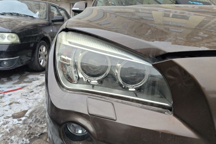 宝马X1 2014款 sDrive18i 领先型车身外观8