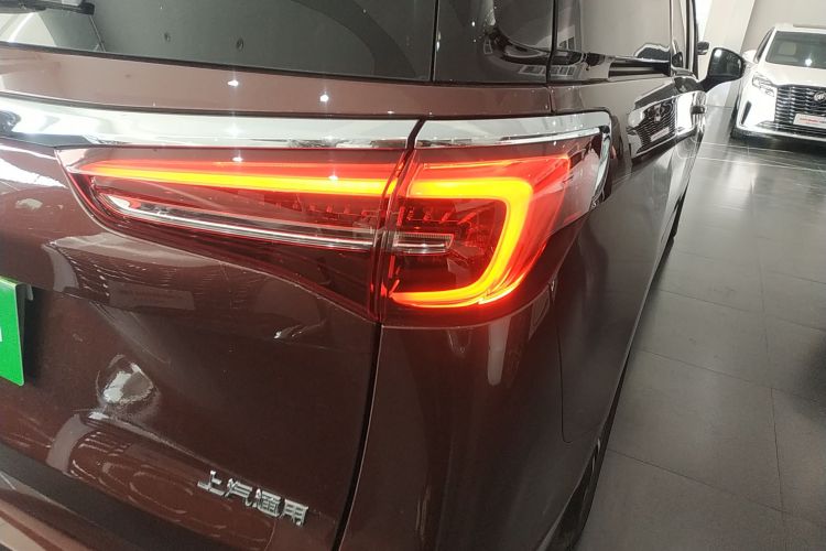 别克GL8 2023款 ES陆尊 尊享型车身外观9