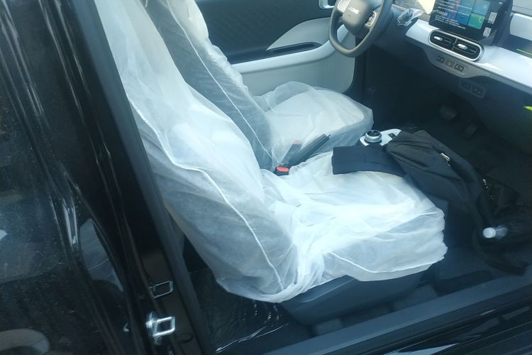 吉利银河 2025款 210km 熊猫卡丁局部细节41