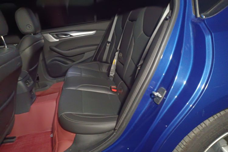 凯迪拉克CT5 2020款 28T 豪华型中控内饰21