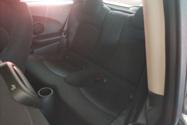 MINI 2016款 1.5T COOPER中控内饰7004