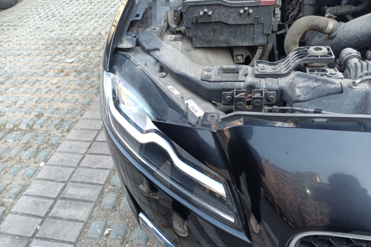 捷豹XFL 2018款 XFL 2.0T 250PS 豪华版局部细节9006