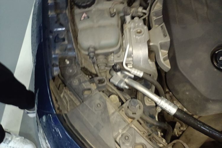 奔驰A级 2019款 A 180 L 运动轿车局部细节9006