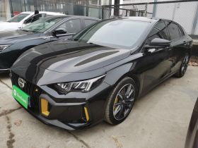 广汽传祺 影豹 2023款 270T DCT J16版