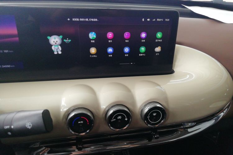 五菱汽车 五菱缤果 2023款 333km 灵犀互联+款局部细节16