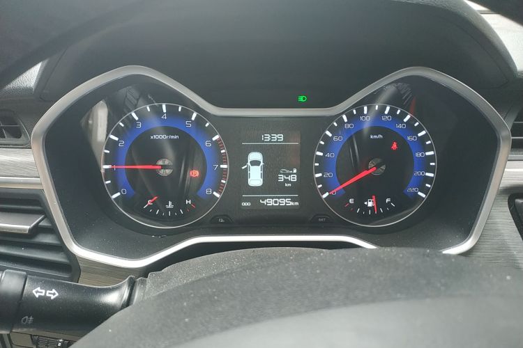 吉利汽车 远景X3 2017款 1.5L 手动尊贵型中控内饰14