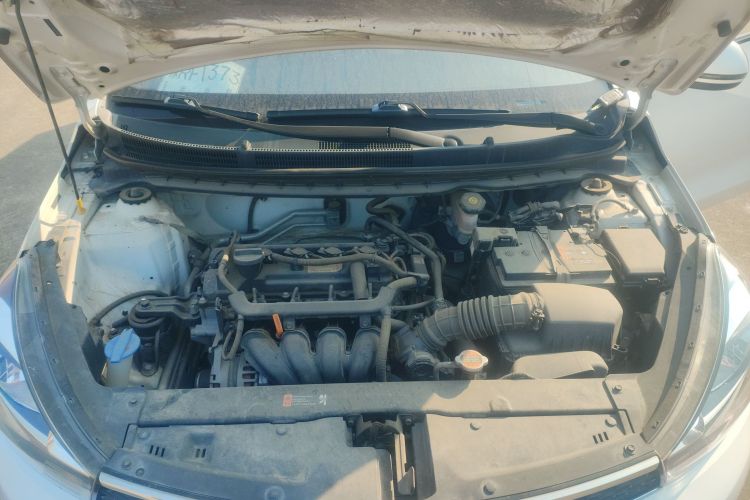 起亚 焕驰 2017款 1.4L 手动智享版Value机舱底盘24