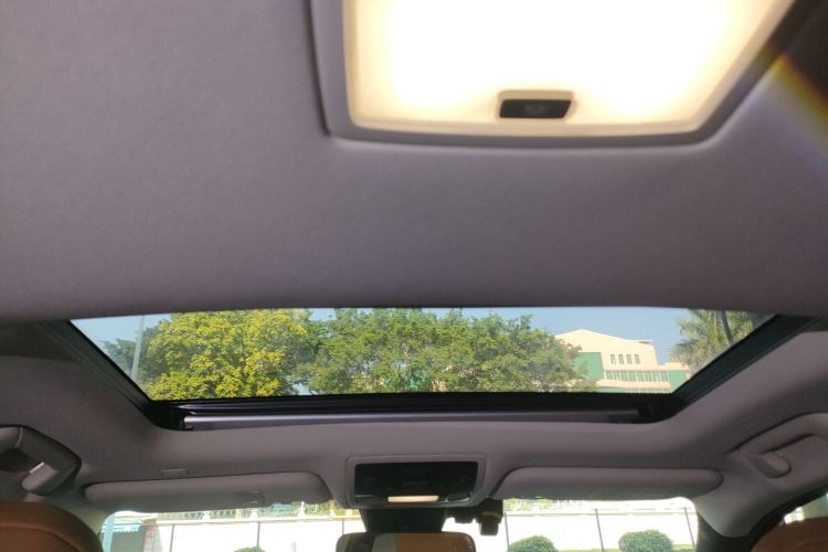 雷克萨斯UX新能源 2020款 300e 纯·悦版中控内饰22