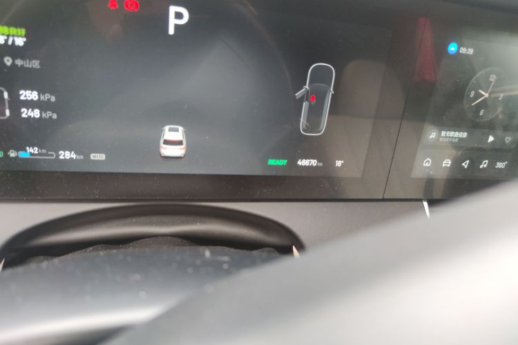 理想汽车 理想ONE 2020款 增程6座版中控内饰15