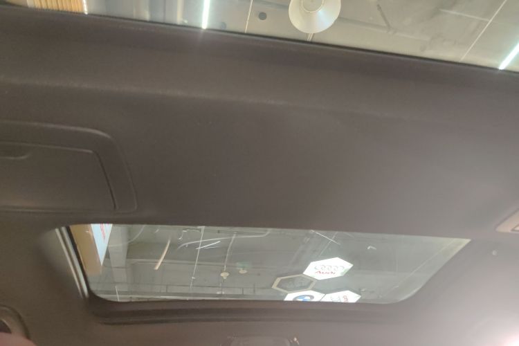 宝马5系 2018款 530Li xDrive M运动套装中控内饰22