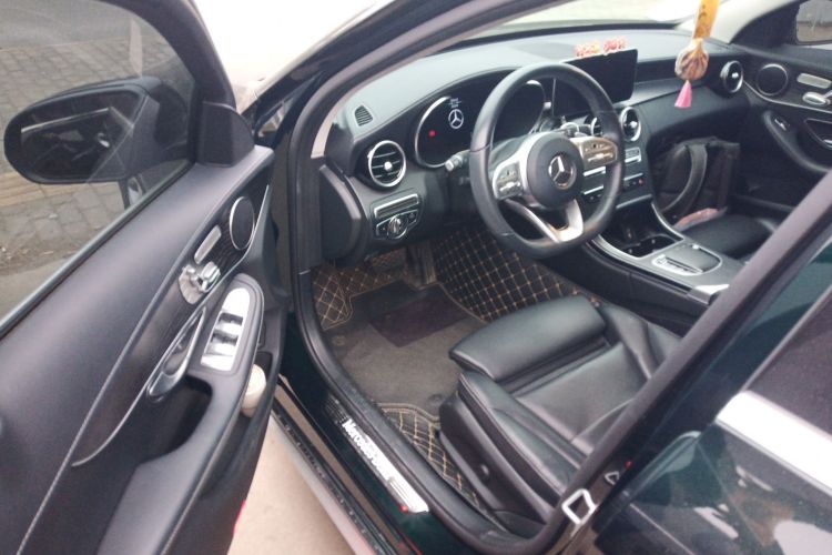 奔驰C级 2021款 C 260 L 运动版中控内饰20