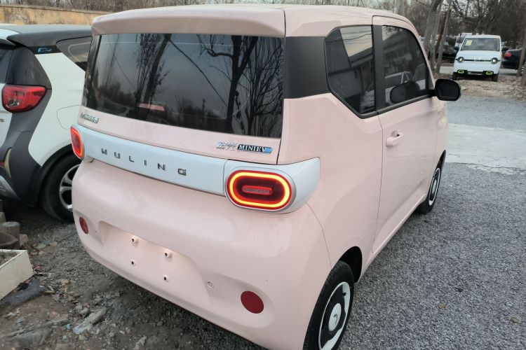 五菱汽车 宏光MINIEV 2024款 第三代 215km 青春版车身外观7