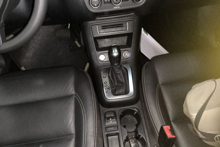 大众 途观 2016款 300TSI 自动四驱豪华版中控内饰18