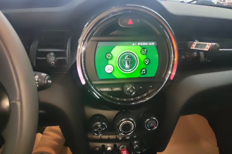 MINI 2019款 1.5T ONE PLUS局部细节16