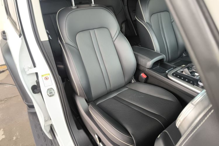 坦克300 2024款 2.0T 征服者局部细节41