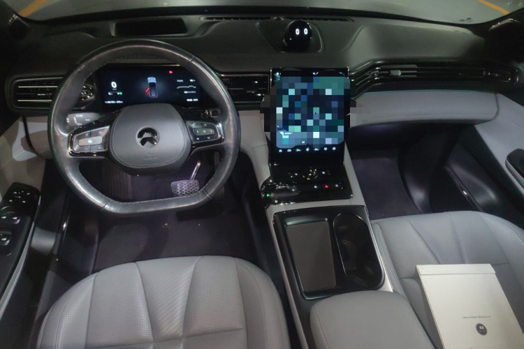 蔚来ES8 2020款 415KM 签名版 六座版中控内饰12