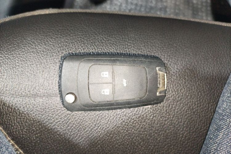 别克 英朗 2019款 18T 自动互联精英型 国V中控内饰7001