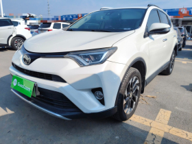 丰田 RAV4荣放 2016款 2.5L 自动四驱尊贵版