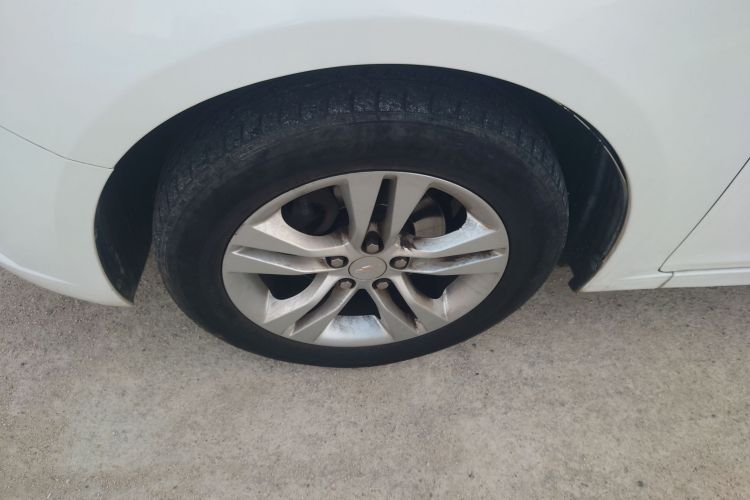 雪佛兰 科鲁兹 2015款 1.5L 经典 SE MT车身外观6007