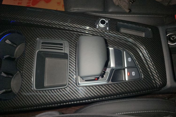 奥迪A4L 2020款 40 TFSI 豪华动感型局部细节18