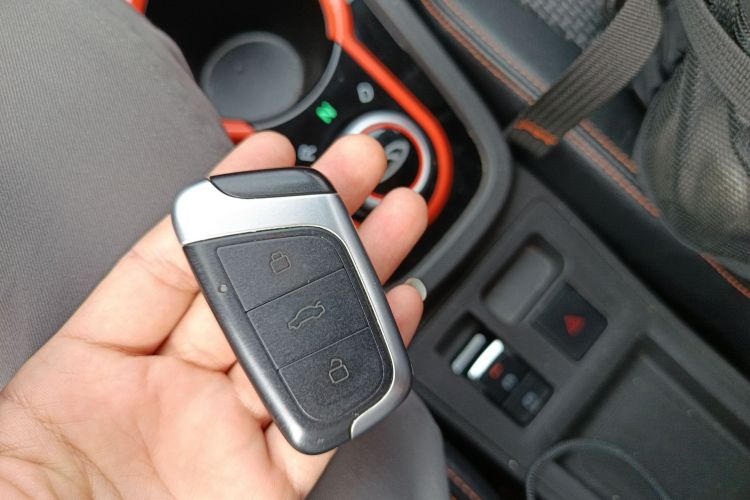 奇瑞 小蚂蚁 2019款 4座智享版 30.6kWh中控内饰11