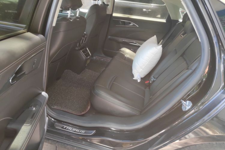 福特 金牛座 2017款 EcoBoost 245 时尚型中控内饰7004