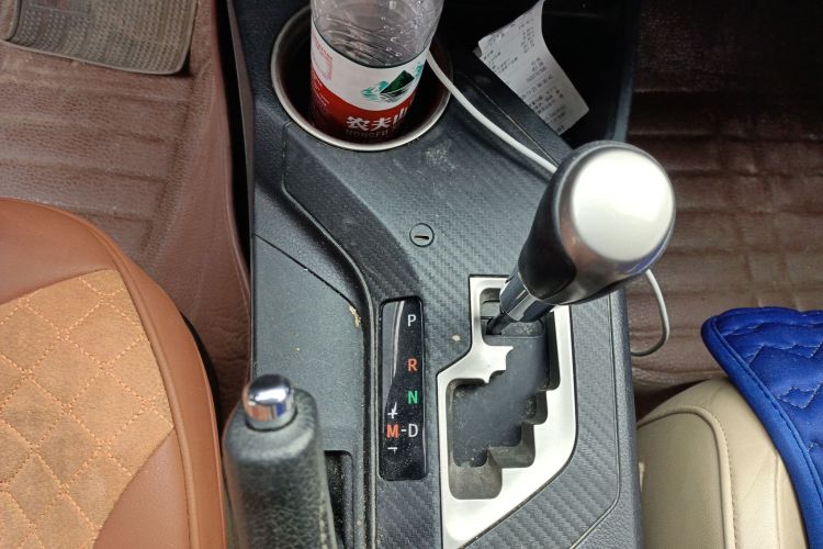 丰田 RAV4荣放 2013款 2.0L CVT四驱新锐版中控内饰18