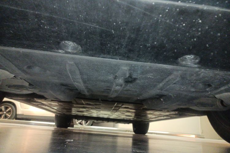 蔚来ES8 2023款 75kWh 行政版局部细节9008