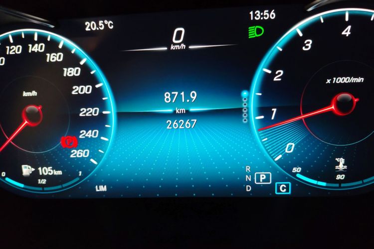 奔驰GLC 2022款 改款 GLC 300 L 4MATIC 动感型臻藏版中控内饰15