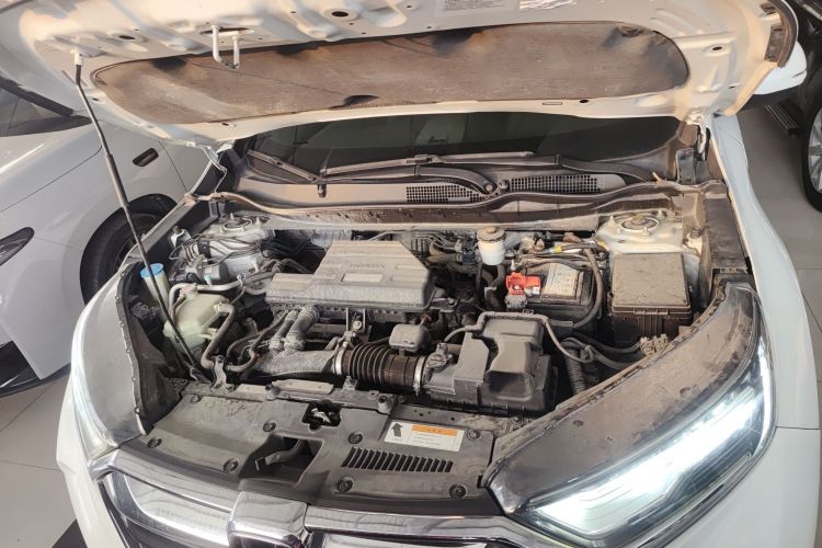 本田CR-V 2019款 240TURBO CVT四驱尊贵版 国V机舱底盘24