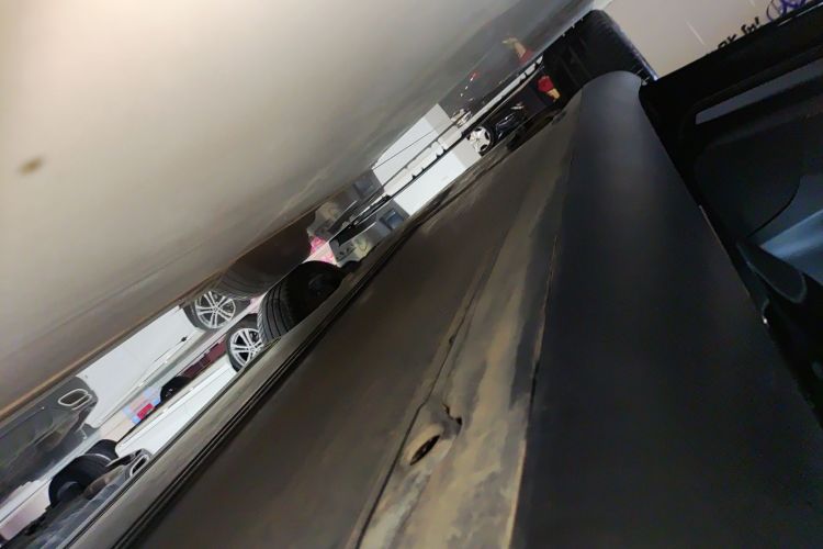 特斯拉 Model Y 2022款 改款 后轮驱动版机舱底盘30