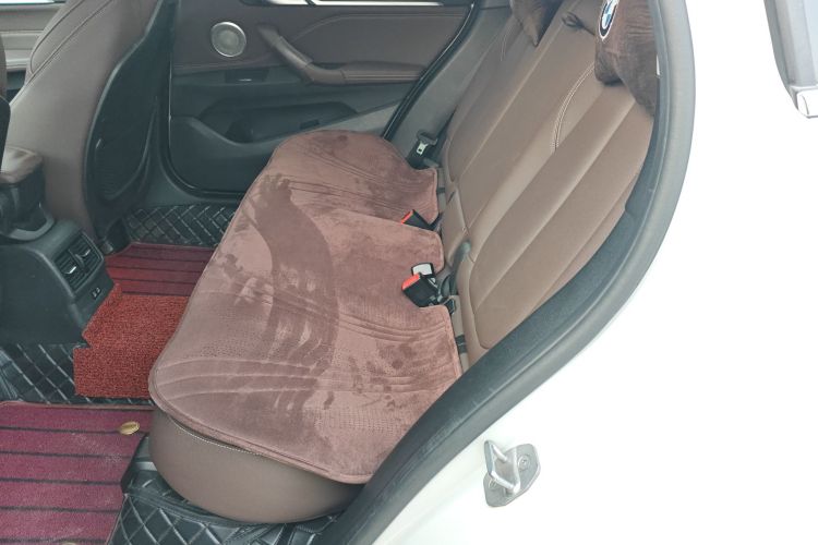 宝马X1 2022款 xDrive25Li 尊享型中控内饰7004