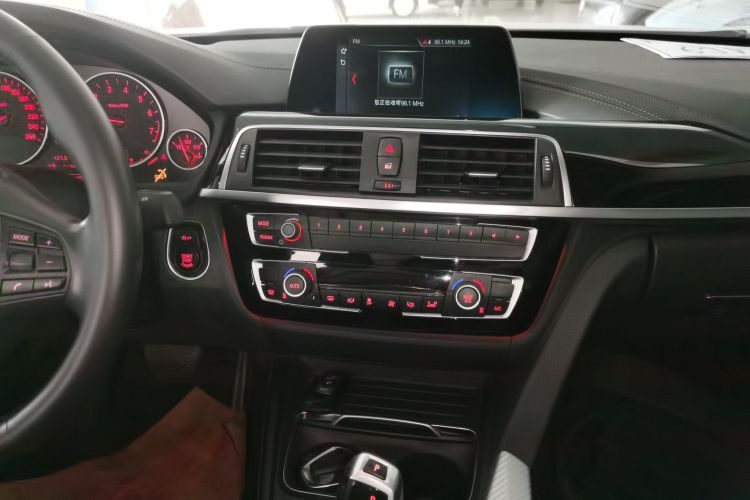 宝马3系 2018款 320Li 时尚型局部细节16