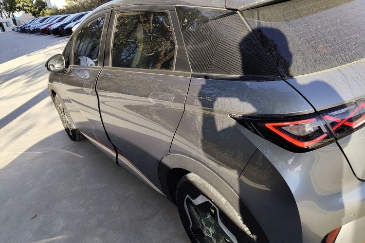 比亚迪 海豚 2021款 405km 时尚版车身外观4