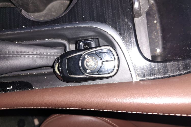 别克 昂科威 2020款 28T 四驱精英型中控内饰7001