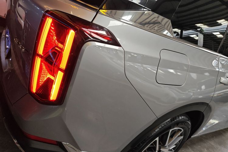 广汽传祺 传祺GS8 2022款 领航系列 2.0TGDI 四驱豪华智联版（六座）车身外观6006